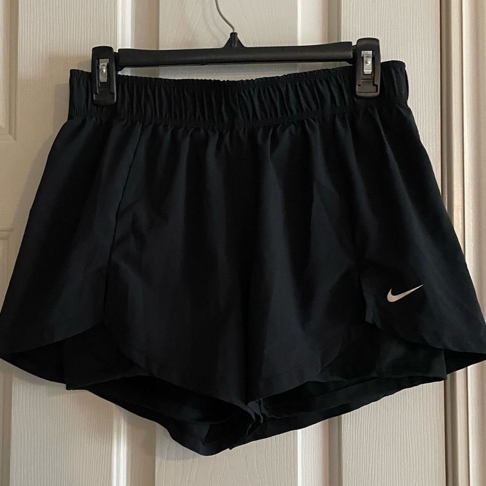 Nike shorts. Black size Medium